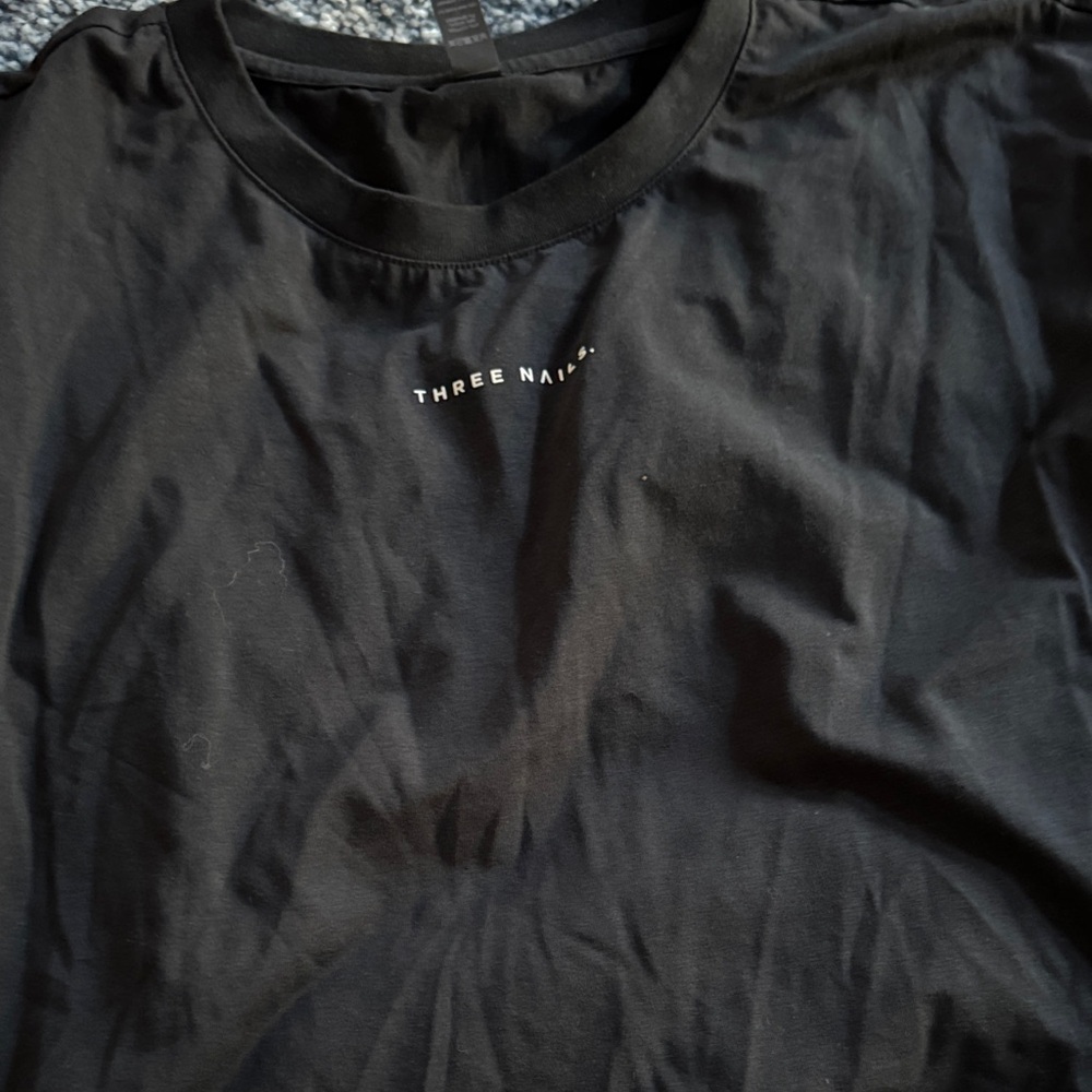 NWOT.. Three Nails Black Short Sleeve Men's Athletic Shirt